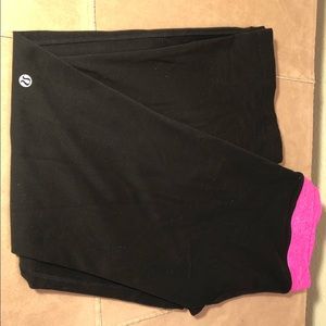 Lululemon yoga pants